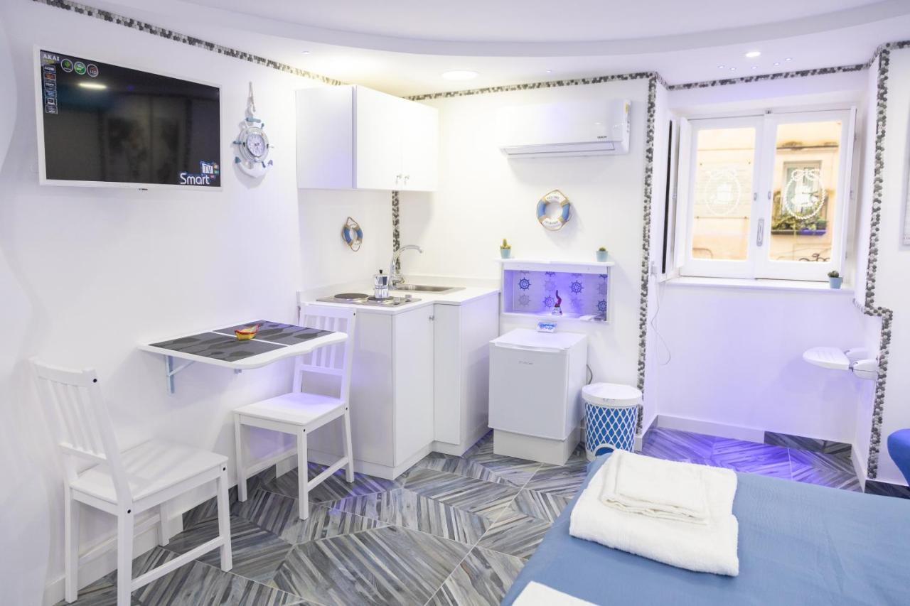 A Fenestrella E San Gregorio Armeno Apartman Nápoly Kültér fotó